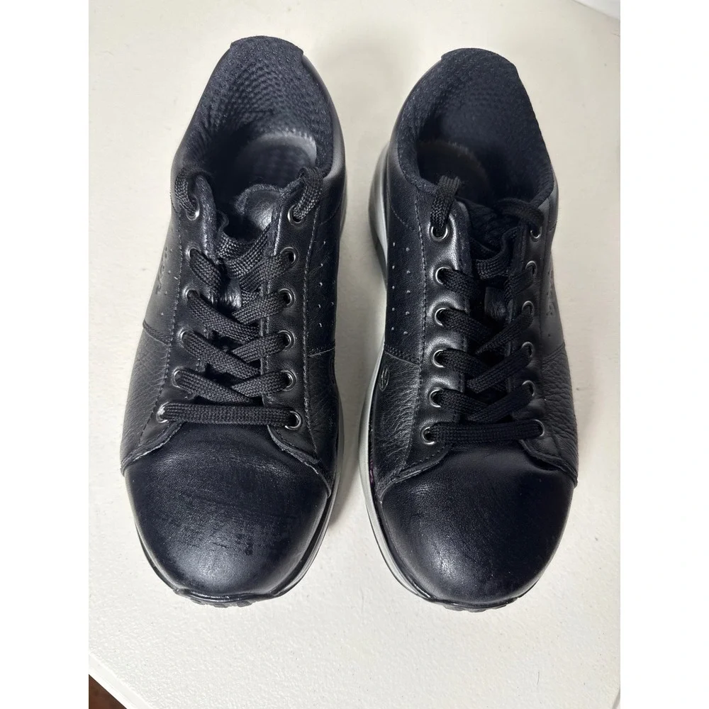 Joya Wave SwissTechnology Black Leather Slip Resistant Orthopedic Sneakers 7.5